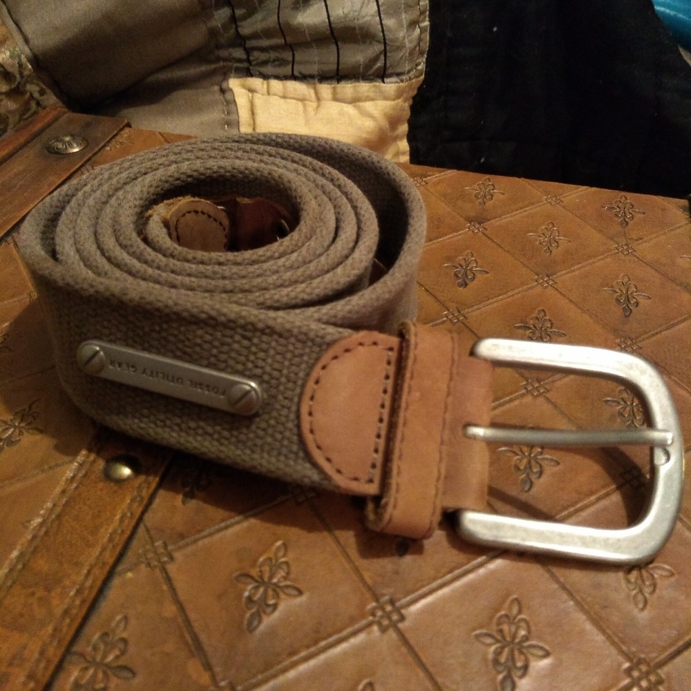 Pre-owned army green Fossil Utility Gear Belt
